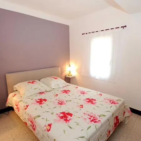 Nyaraló La Maison De Nini Rodès